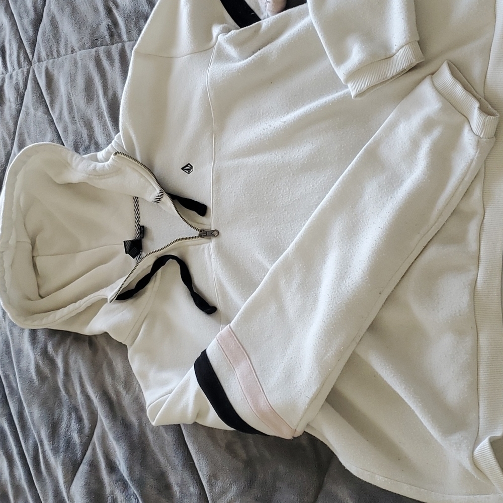 Volcom zipper sweatshirt size large